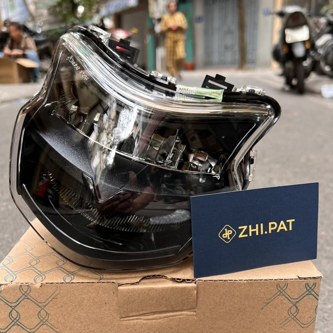 Pha led,đèn led Zhi.Pat 2 tầng Honda Vision 2021 - 2023 * chính hãng *