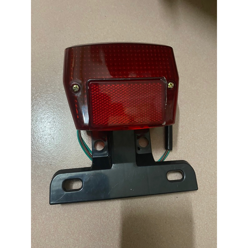 đèn hậu xe máy cúp kiểng đời mới 82