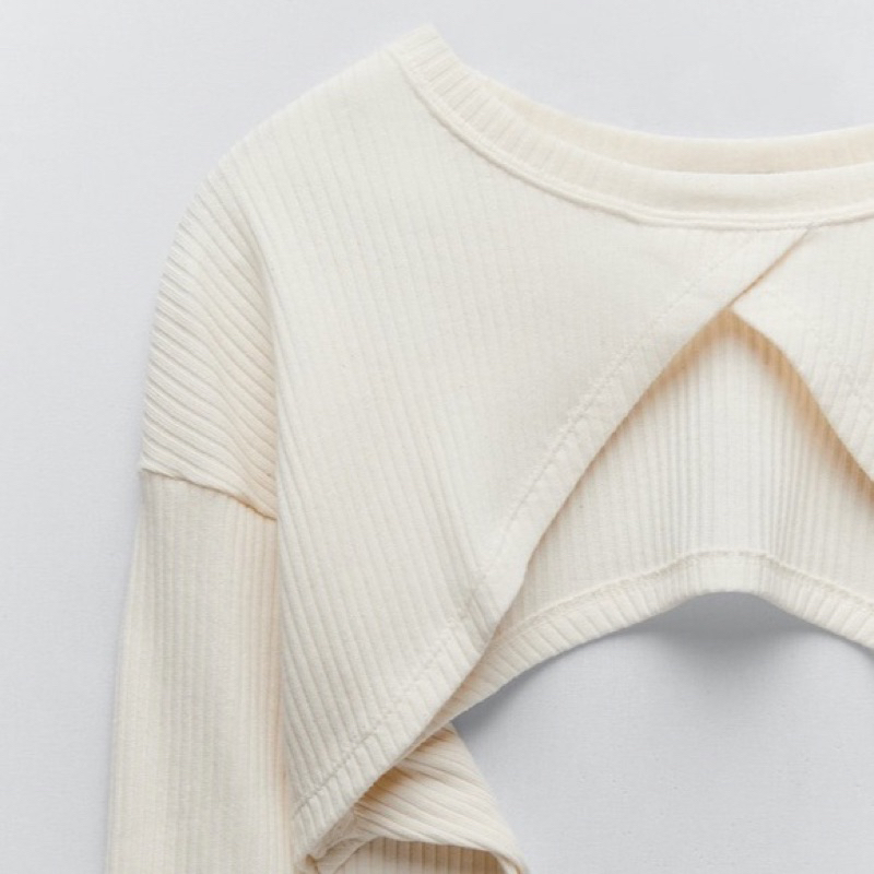 Áo ngắn khoác tay ZARA