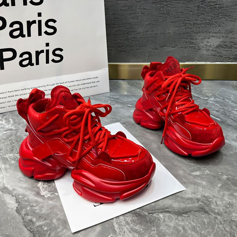 Sale giày thể thao đế cao hack dáng