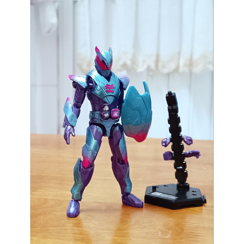 Mô hình nhân vật Sodo Kamen Rider Revice