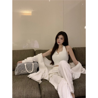 Áo Len Lông Thỏ Croptop Kiểu Yếm Có Cúc