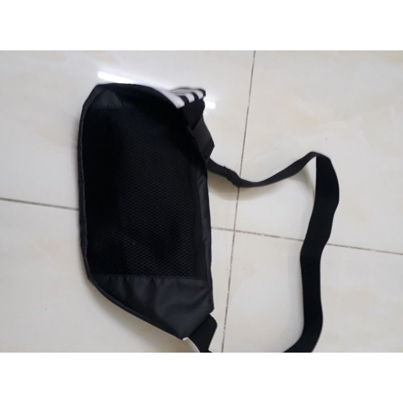 Pass túi bao tử Adidas chính hãng mới 99%