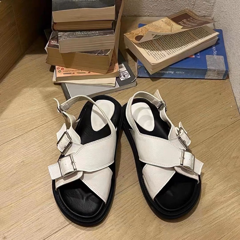 Dép sandal da quai chéo khuy cài vintage