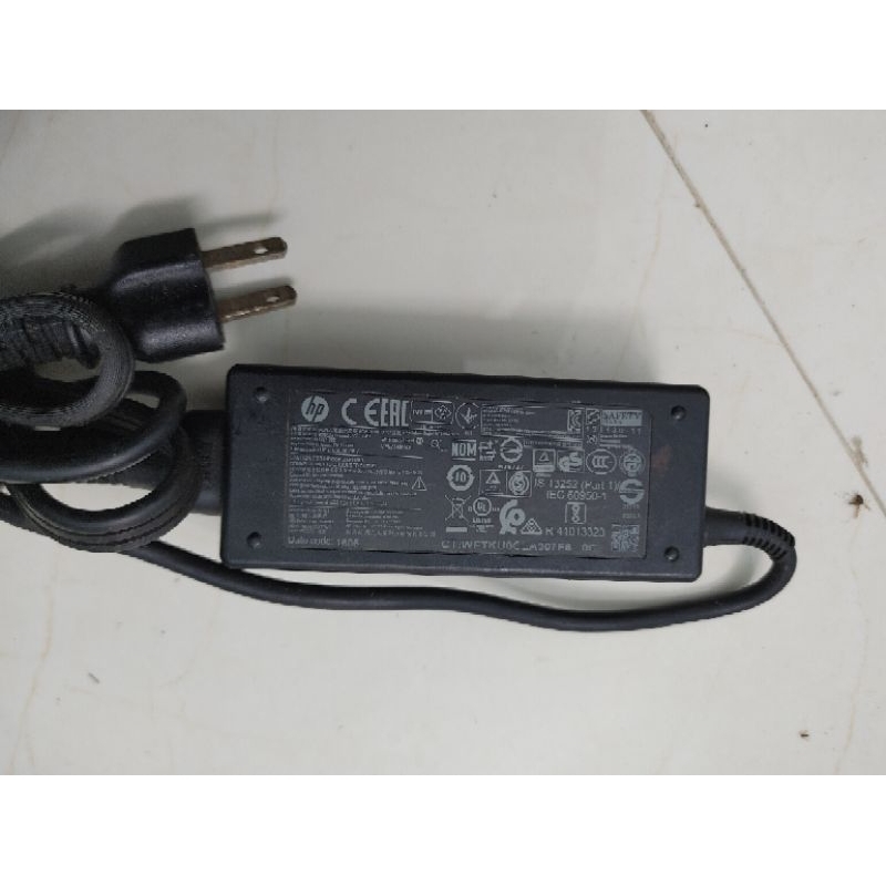 Sạc laptop cũ