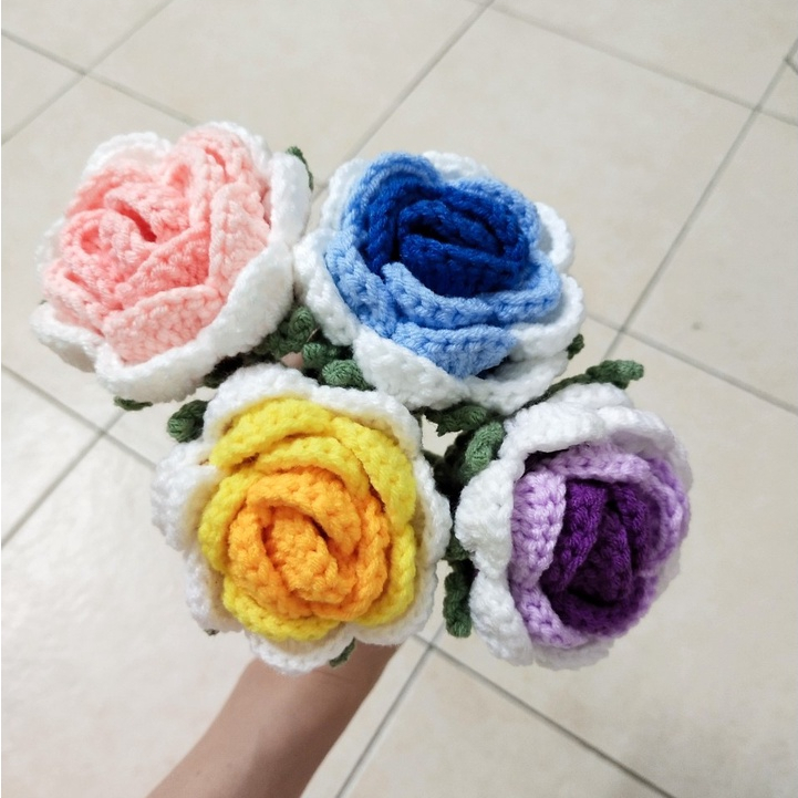 1 Bông hông len handmade màu omber  xinh xắn làm quà tặng 20/10, 20/11, valentime, ngày nhà giáo, decor trang trí phòng