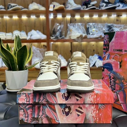 Giày Thể Thao Otomo Katsuhiro X SB Dunk Low Da Lộn Màu Nâu Steamboy