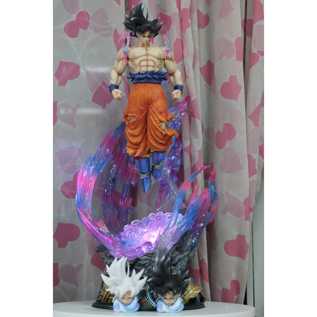 Mô hình Goku có led mới và 3 đầu thay thế - Mô hình Dragon Ball