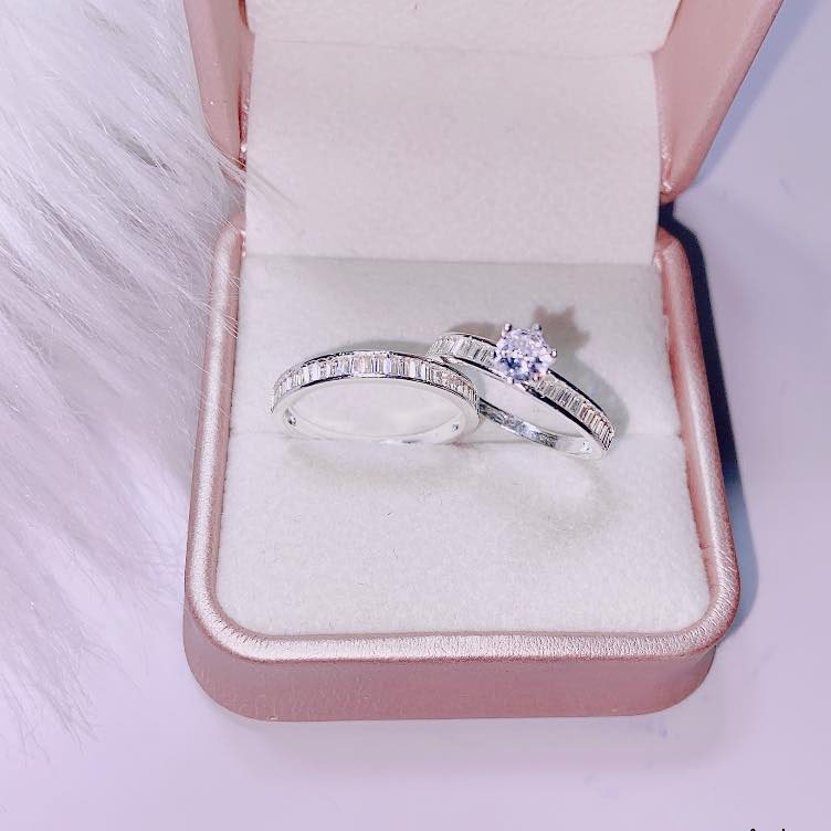 nhẫn bạc 925 full đá , sáng lấp lánh , mua 1 được 2 giá quá rẻ luôn ạ hihi