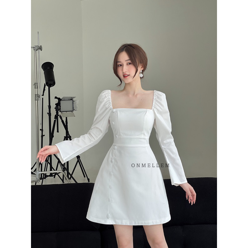 Mell15 dress - Váy ngắn tay dài cổ vuông phối cúc bọc Onmellem