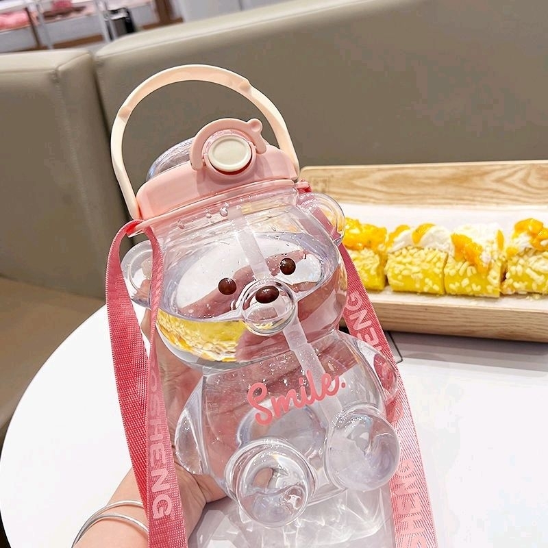 Bình Đựng Nước 1000ml Hình Gấu Dễ Thương Kèm Dây Đeo Thời Trang