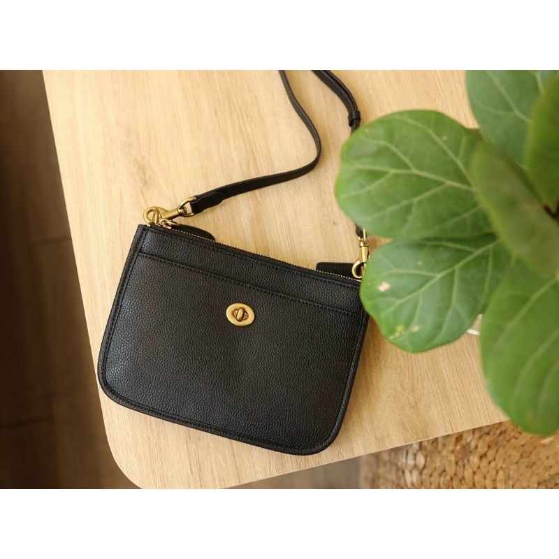 TÚI COACH SLIM TURNLOCK