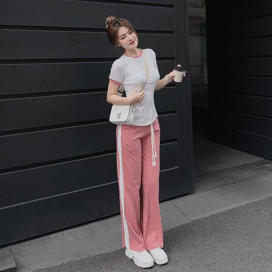 Đồ bộ nữ FM STYLE kiểu dáng thể thao quần dài viền bên kèm áo thun trơn tay ngắn cổ tròn phong cách Hàn Quốc 23020336
