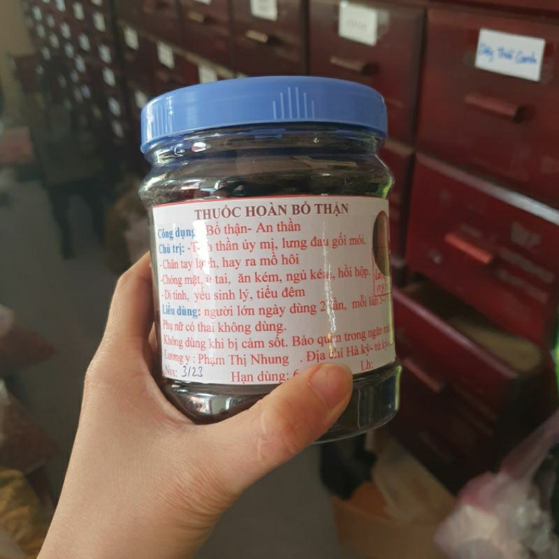 1 hộp viên hoàn bổ thận 500gr
