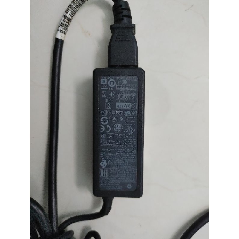 Sạc laptop cũ