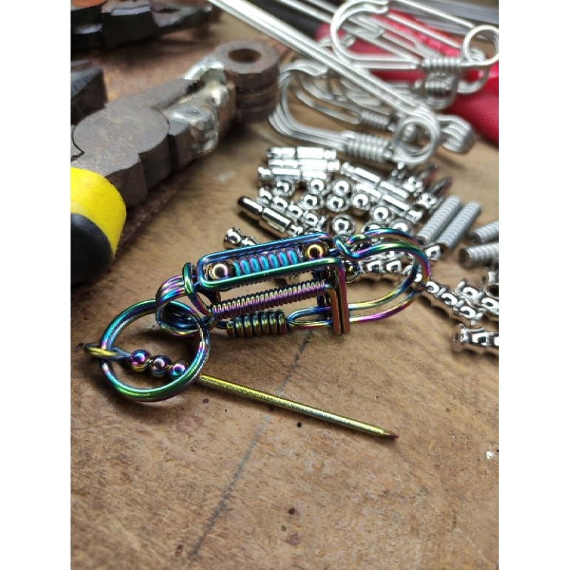 Móc Khoá inox lò xo màu titan