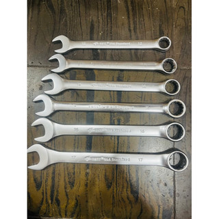 Khoá cờ Lê vòng miệng 12mm đến 32mm