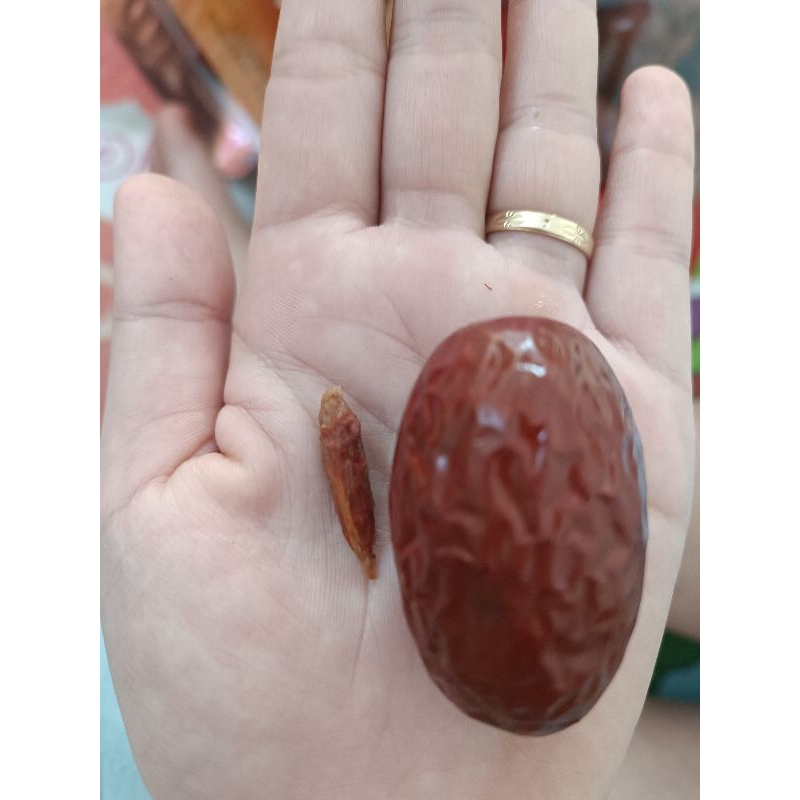 Táo đỏ Tân Cương 1kg loại thượng hạng 4-6CM