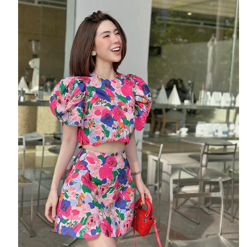 Đầm váy nữ cổ tròn tay bồng họa tiết hoa hồng độc đáo thời trang cao cấp thanh lịch sang chảnh nữ tính LEVAN S3