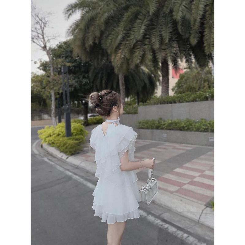 ĐẦM TRẮNG BBD BÈO KÈM CHOCKER CỔ HOA