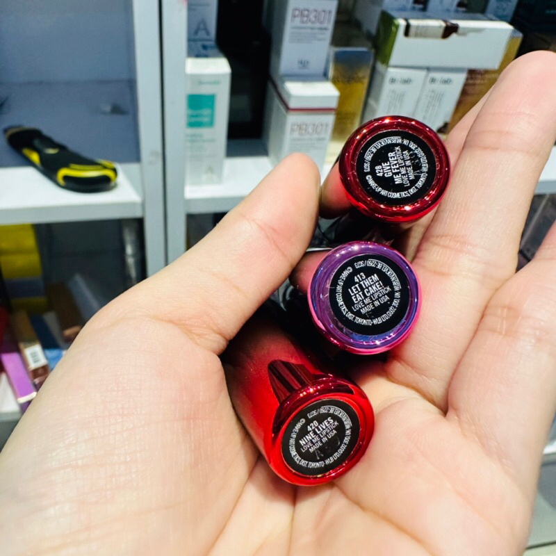 Son thỏi M.A.C Love Me Lipstick 3g