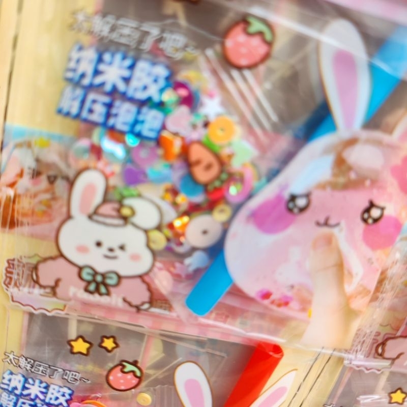 Bìa 24 bộ băng keo thổi bong bóng có kèm phụ kiện