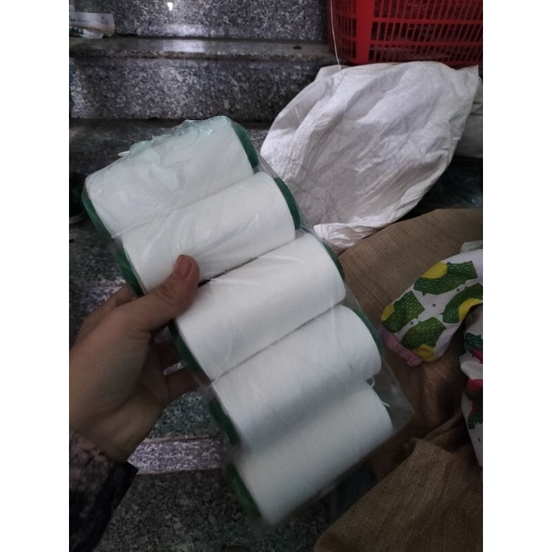 Cuộn chỉ dù khâu diều mua 2 cuộn tặng 1kim khâu