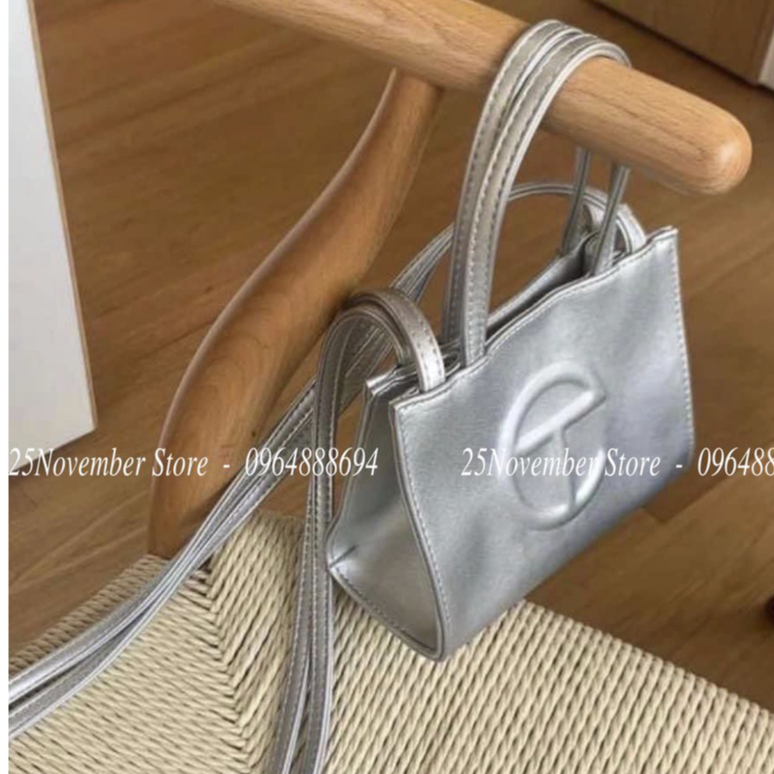 Túi xách T.e-l Fa-r màu Bạc size 19cm
