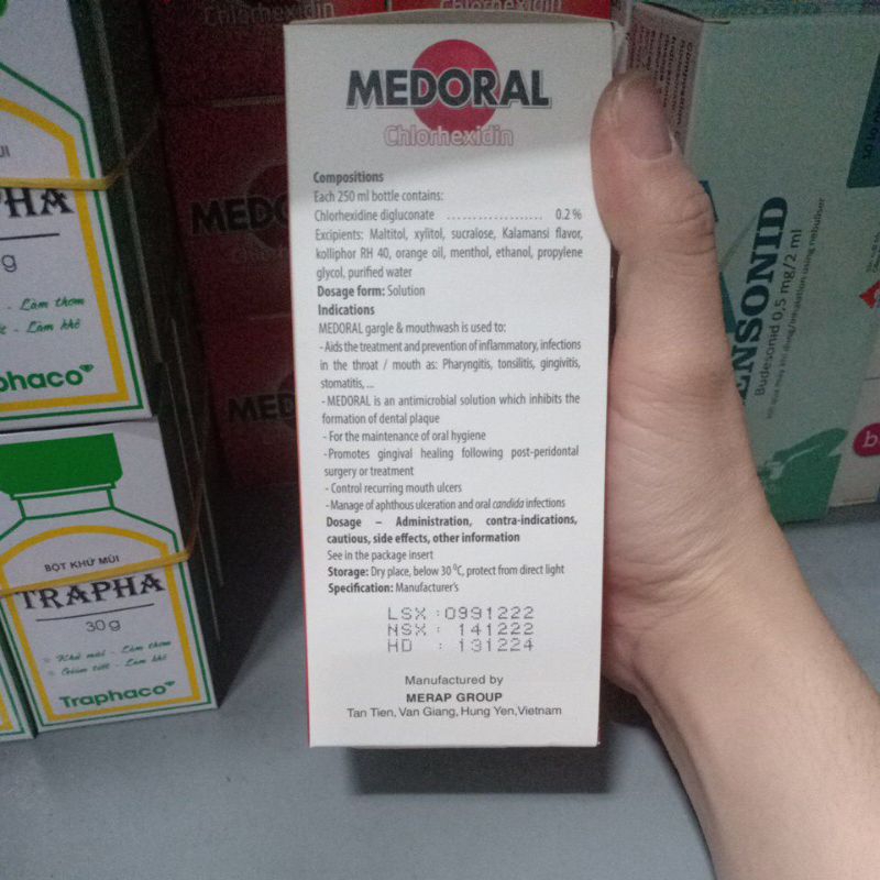 Nước súc miệng MEDORAL chai lớn 250ML