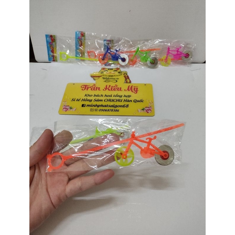 Xe đạp kéo vuốt đồ chơi tuổi thơ 8x 9x