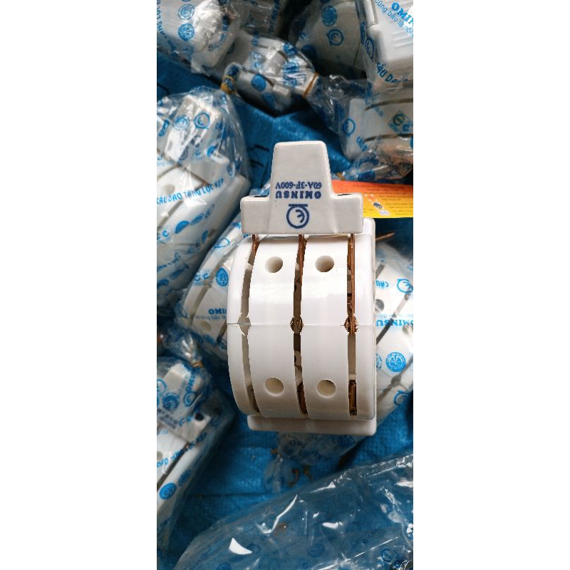 THANH LÝ CẦU DAO 30A, 60A  1PHA, 3PHA