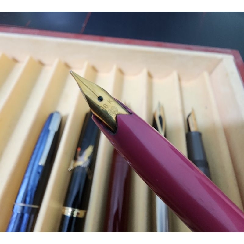 Bút máy vintage nhiều thương hiệu