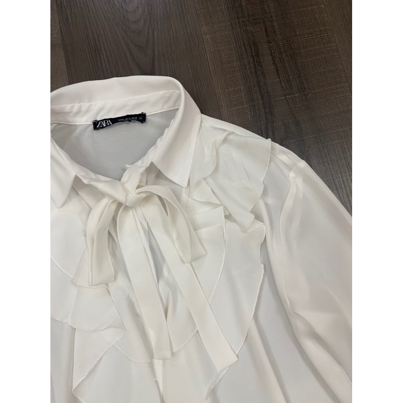 Áo sơ mi tiểu thư