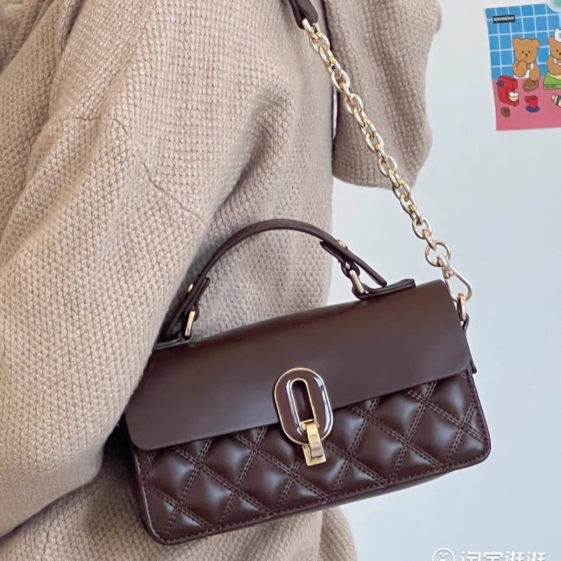 Túi khoá chữ Q dáng hộp màu NÂU