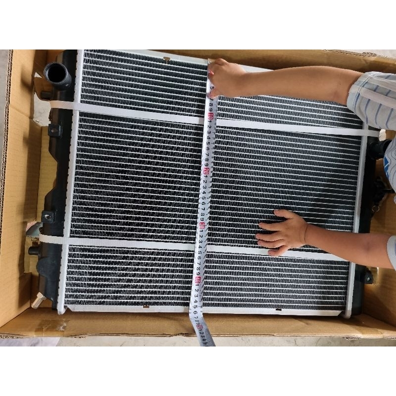 Két nước làm mát máy gặt Dc60- Dc70
