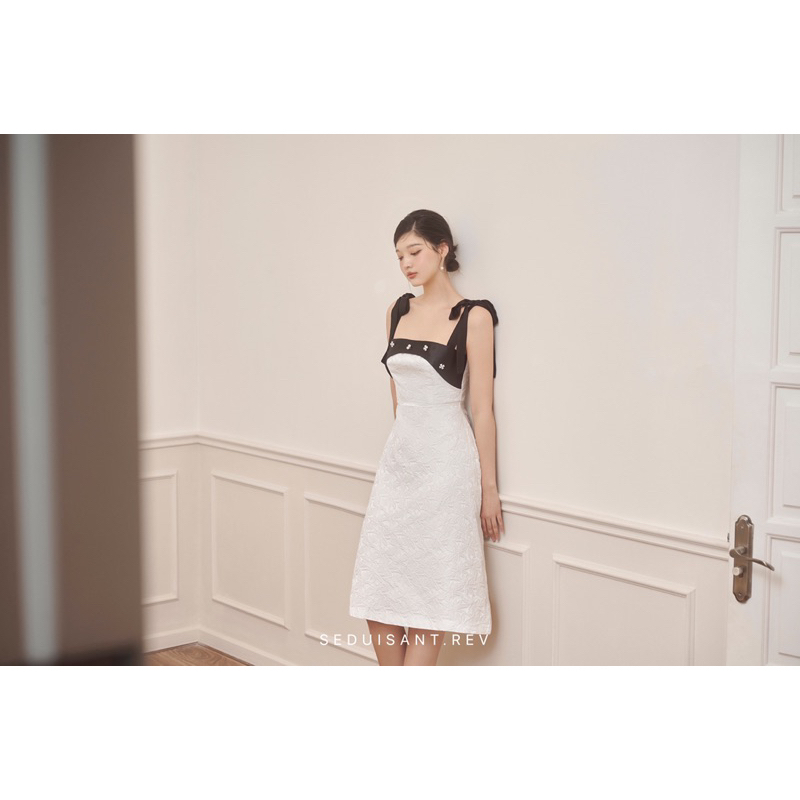 Steffani Dress - váy hai dây trắng dáng dài qua gối SEDUISANT.REV