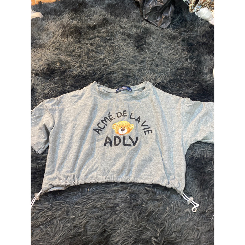 pass áo croptop adlv