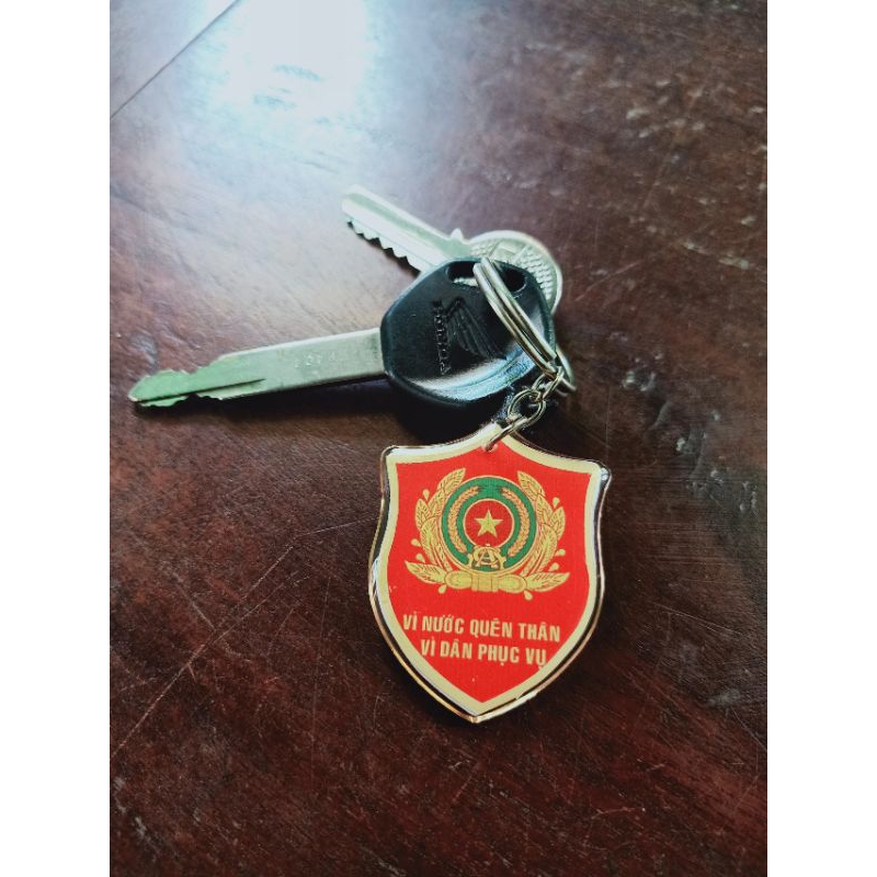 Móc khóa logo đỏ