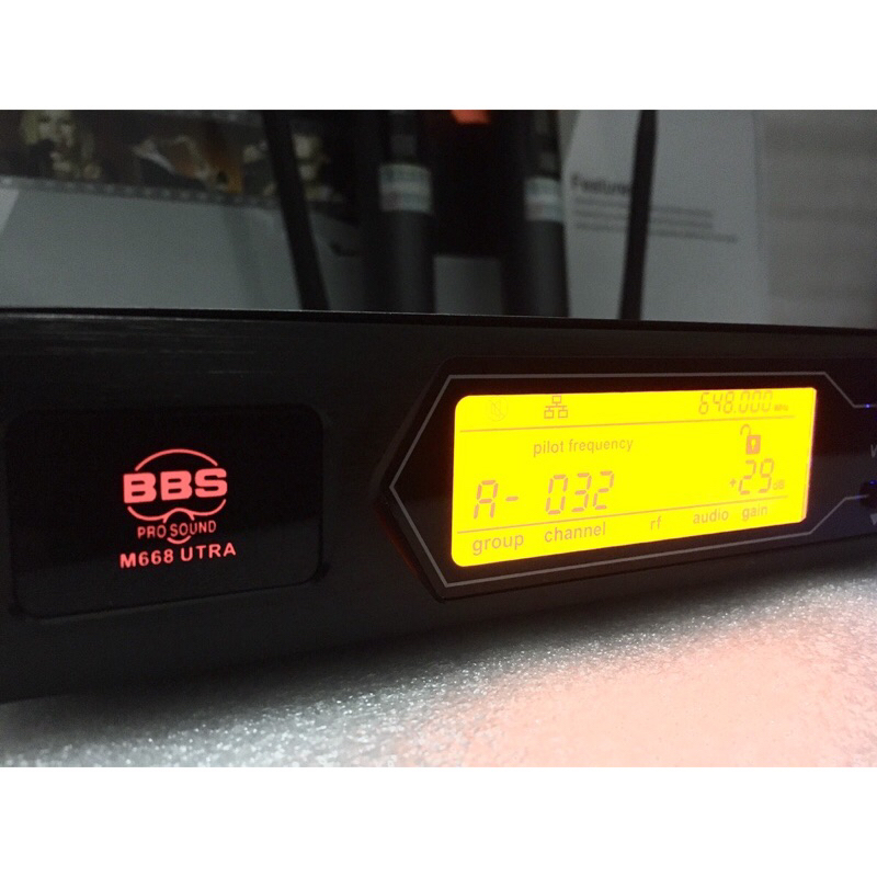 Micro karaoke không dây BBS M668 Ultta, BBS K988