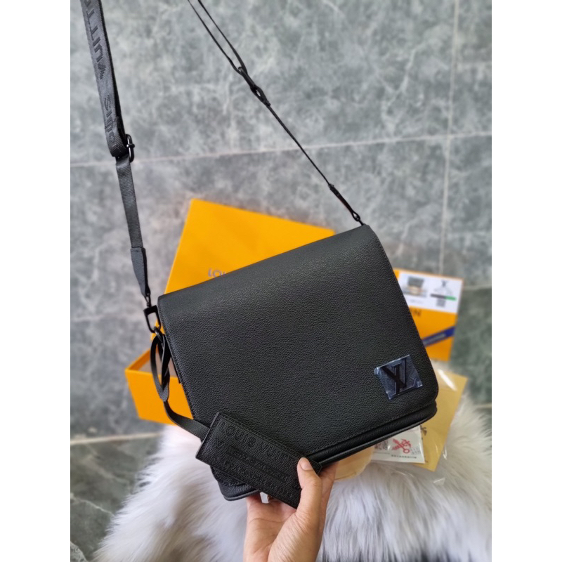 Túi đeo chéo lv nam messenger mới nhất xịn sò 24cm fullbox