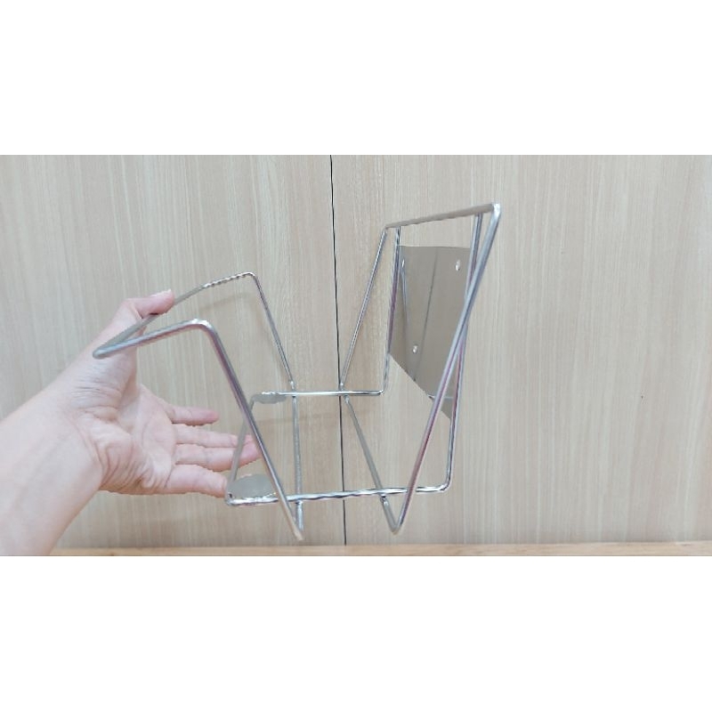 Giá treo máy lọc nước ion kiềm. Kích thước 29 × 18,5 × 16,5