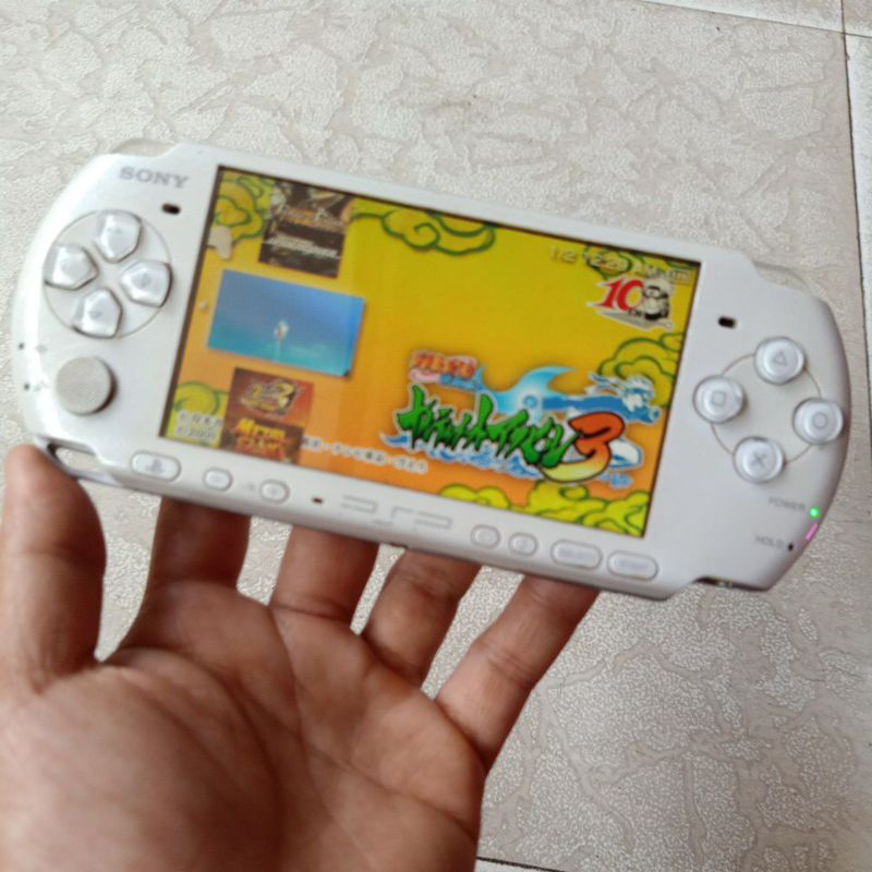 Máy chơi game Sony PSP 3000