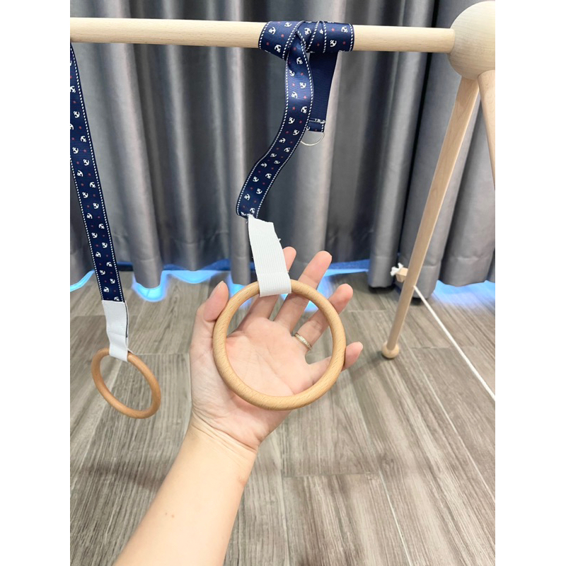 Vòng gỗ cầm nắm cho bé 3-6 tháng. vòng montessori vận đông thô