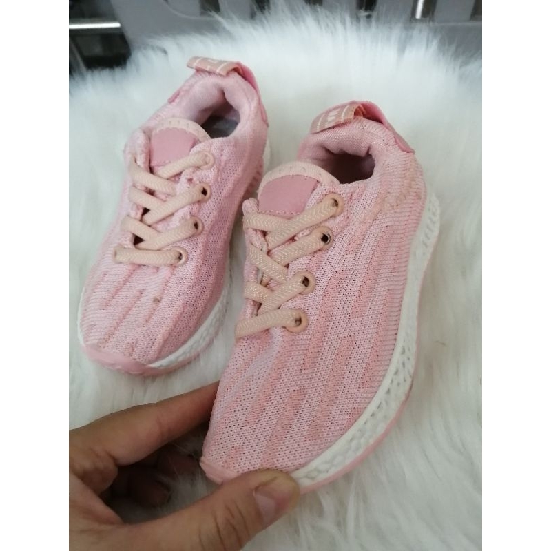 Xả kho giày thể thao trẻ em nhiều mẫu lẻ size như hình