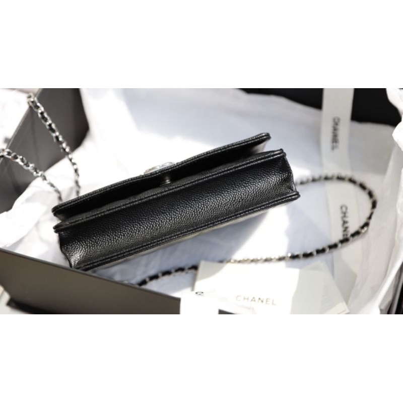 Túi đeo chéo C.N WOC BOY da caviar tag vàng&amp;bạc sz19cm siêu đẹp fullbox nam châm