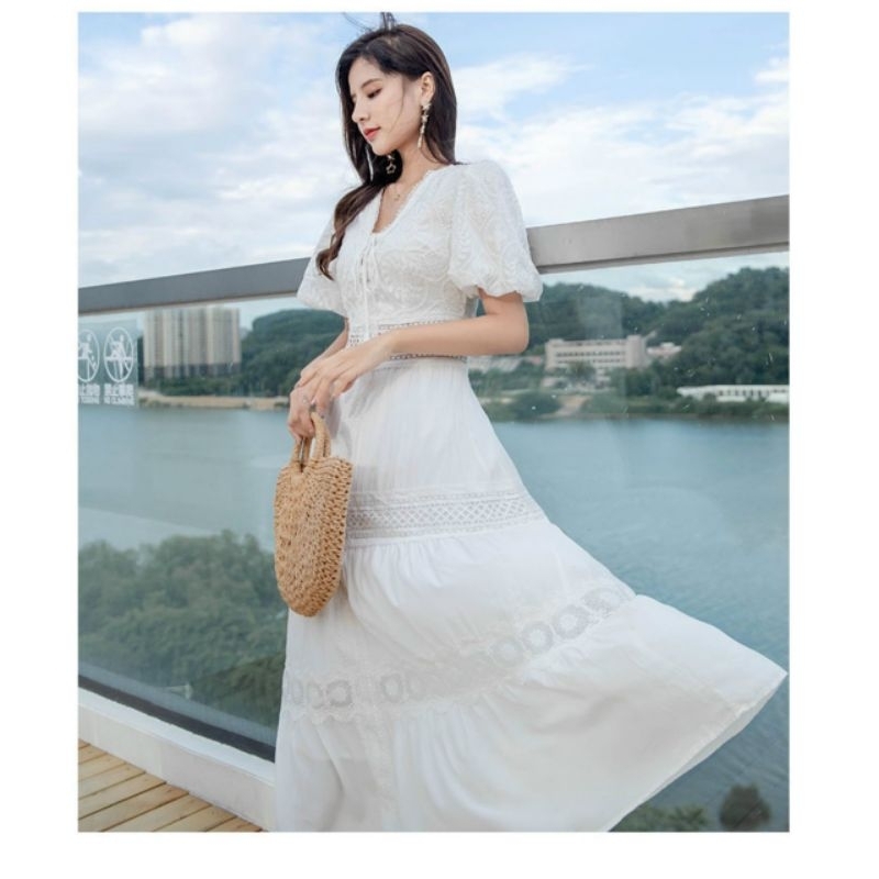 HÀNG NHẬP - ĐẦM MAXI XÔ LỤA TRẮNG PHỐI REN
