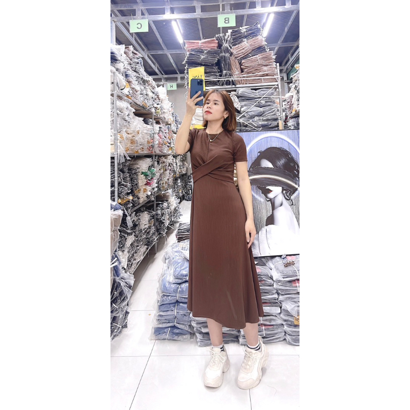 Váy Xoắn Ngực Dáng Dài Xoè Siêu Đẹp Chất Tăm Mịn B120