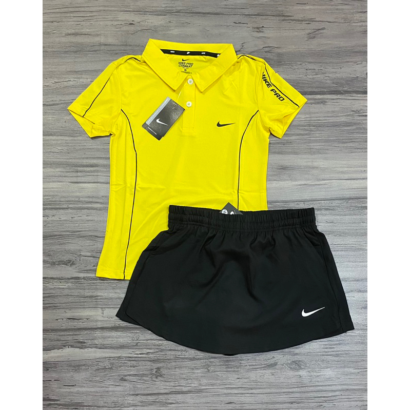 Sét tennis, cầu lông, bóng chuyền, áo có cổ và quần váy( mặt trước váy mặt sau quần)