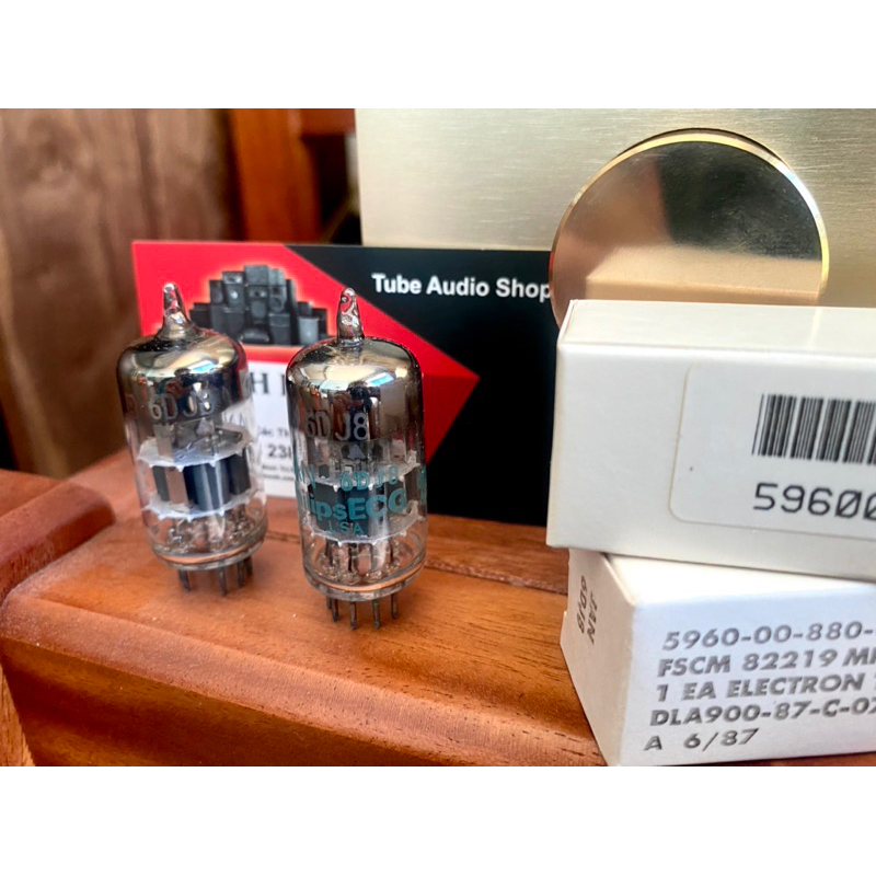 Bóng pre 6DJ8 nos ecc85/ecc88/6922
