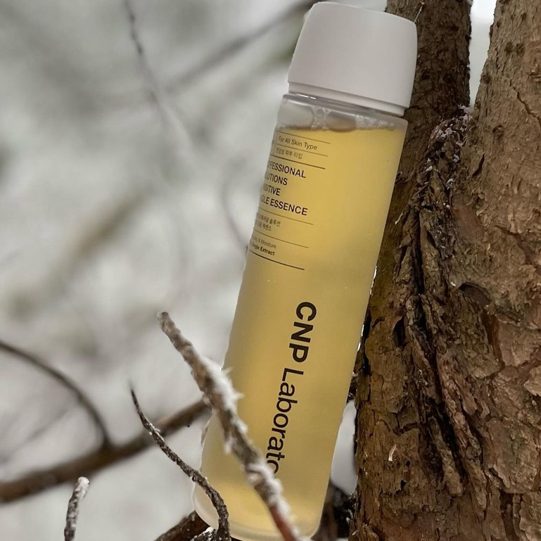 Nước Thần Dưỡng Cam thảo đen da mụn CNP